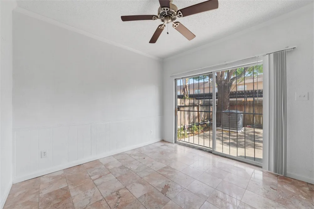7700 Creekbend Drive #70 Houston, TX 77071