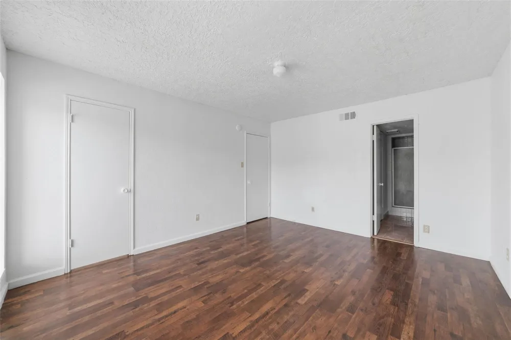 7700 Creekbend Drive #70 Houston, TX 77071