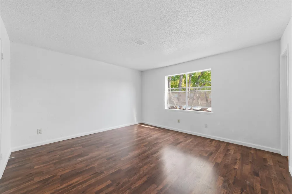 7700 Creekbend Drive #70 Houston, TX 77071