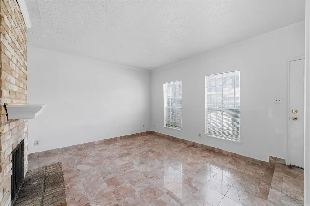 7700 Creekbend Drive #70 Houston, TX 77071