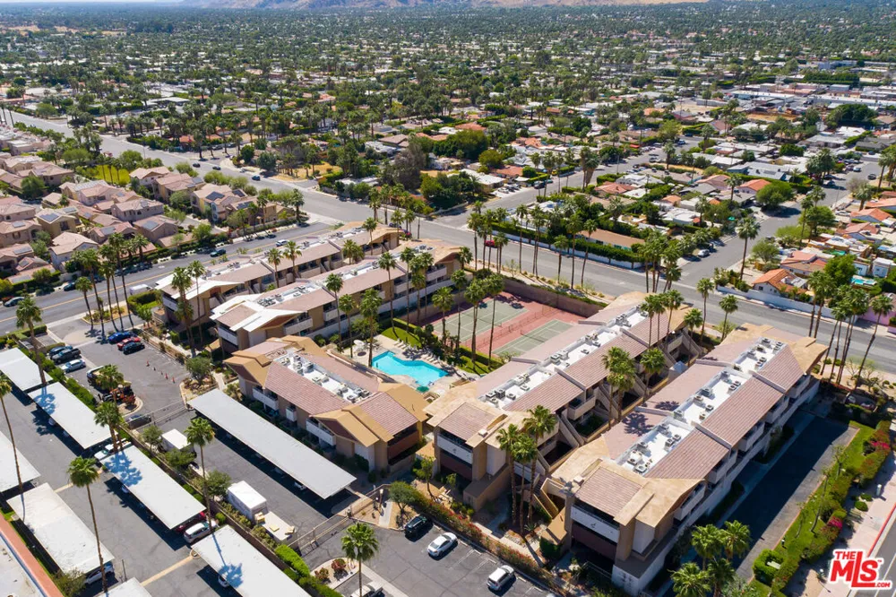 470 S Calle Encilia Palm Springs, CA 92262