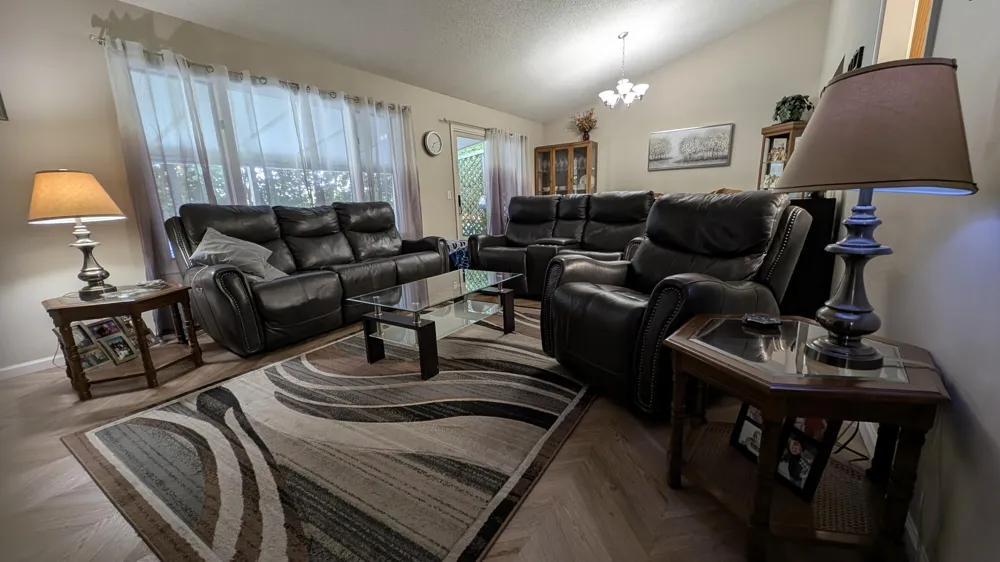 2201 Oak Avenue Muskegon, MI 49445
