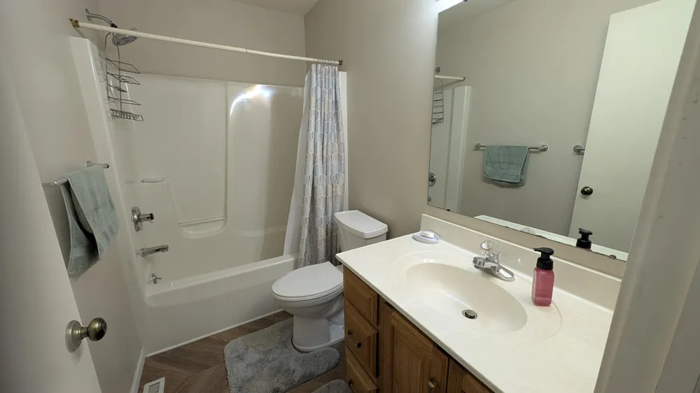 2201 Oak Avenue Muskegon, MI 49445