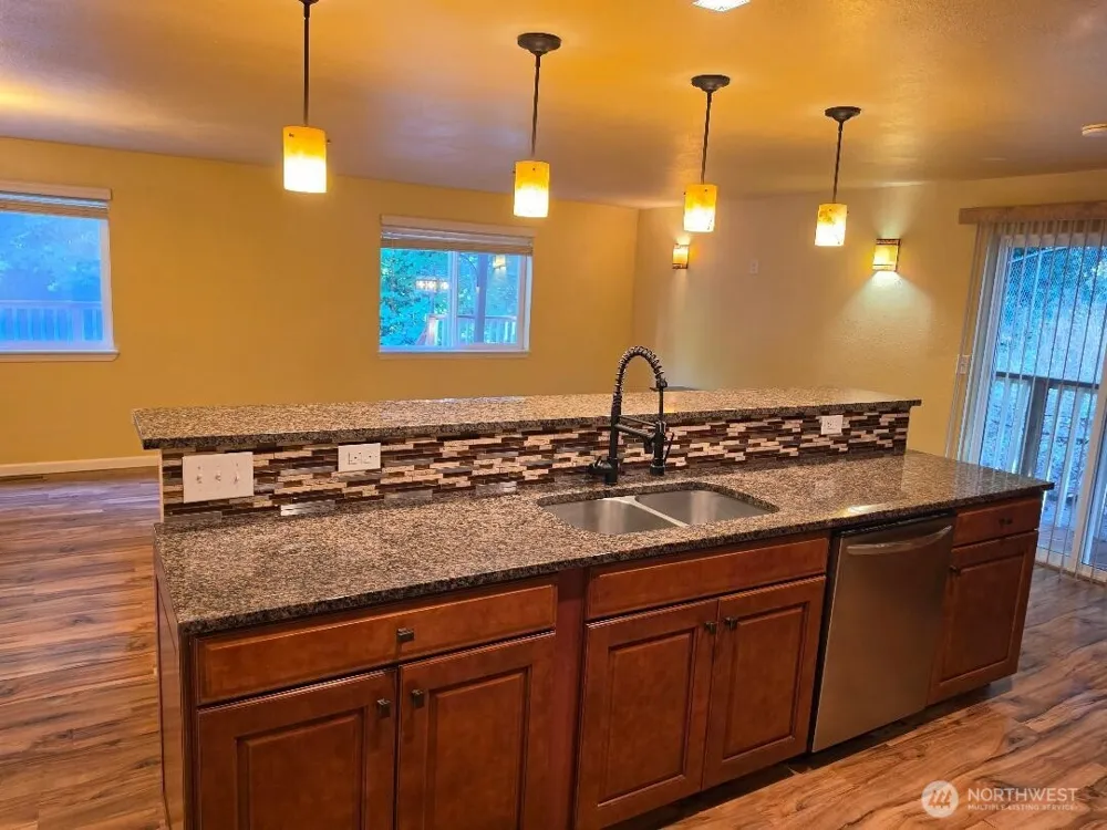 288 Decatur Avenue Port Orchard, WA 98366
