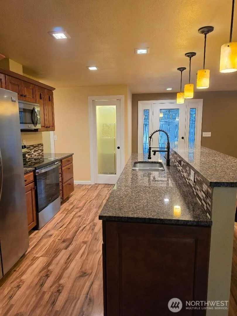 288 Decatur Avenue Port Orchard, WA 98366