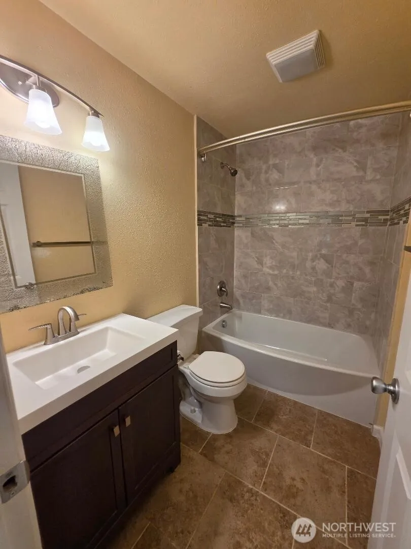 288 Decatur Avenue Port Orchard, WA 98366