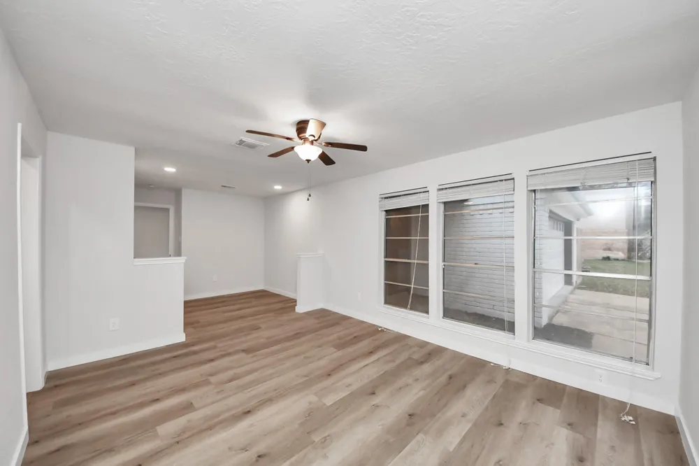 718 Land Grant Drive Richmond, TX 77406
