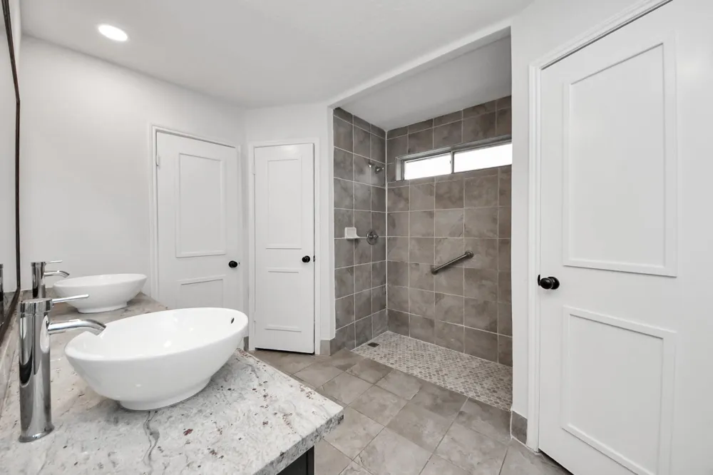 718 Land Grant Drive Richmond, TX 77406