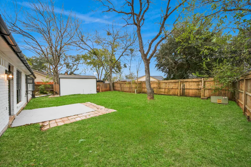 718 Land Grant Drive Richmond, TX 77406
