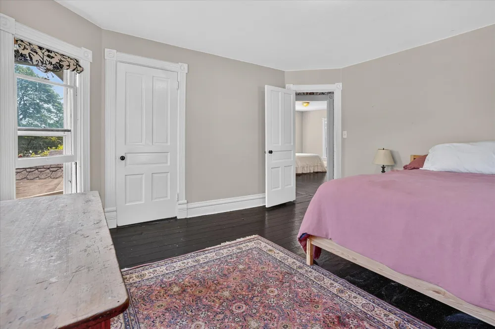 217 Grand Street Marshall City, MI 49068