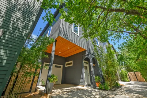 826 Morrow Street #3
