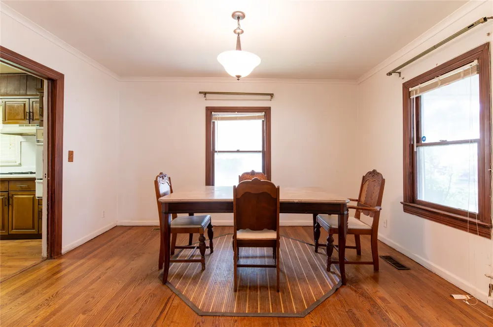 2812 W 37th Place Tulsa, OK 74107