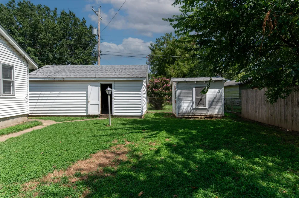 2812 W 37th Place Tulsa, OK 74107
