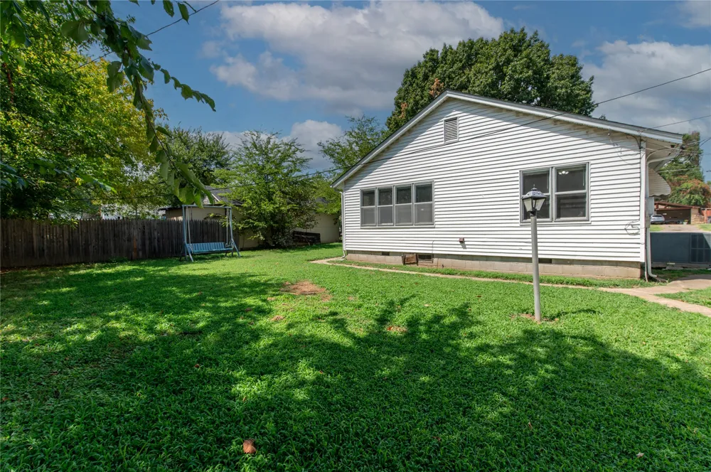 2812 W 37th Place Tulsa, OK 74107
