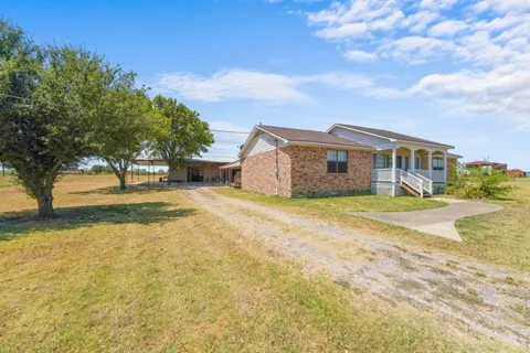 7140 County Rd 146