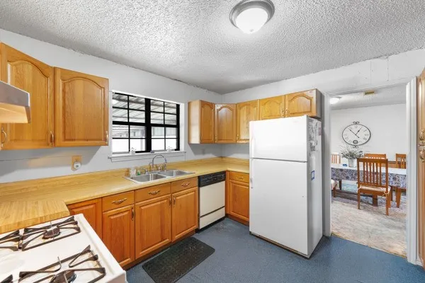 7140 County Road 146 Kaufman, TX 75142