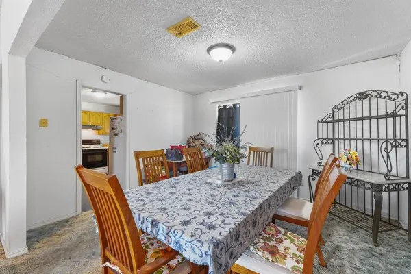 7140 County Road 146 Kaufman, TX 75142