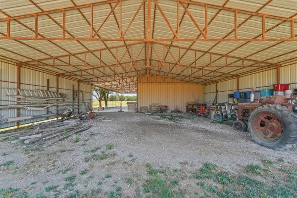 7140 County Road 146 Kaufman, TX 75142