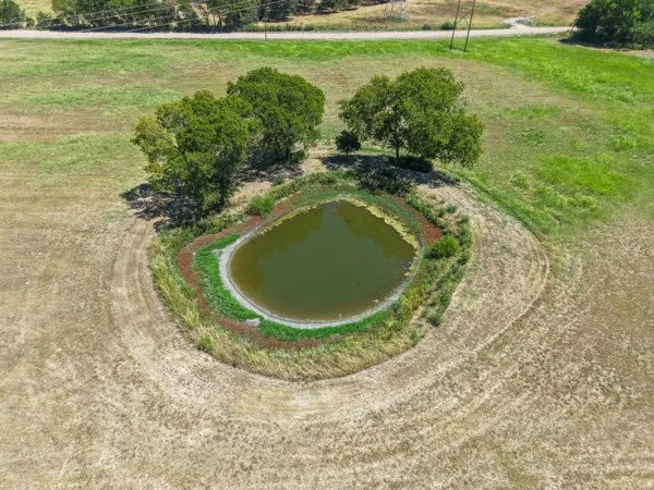 7140 County Road 146 Kaufman, TX 75142