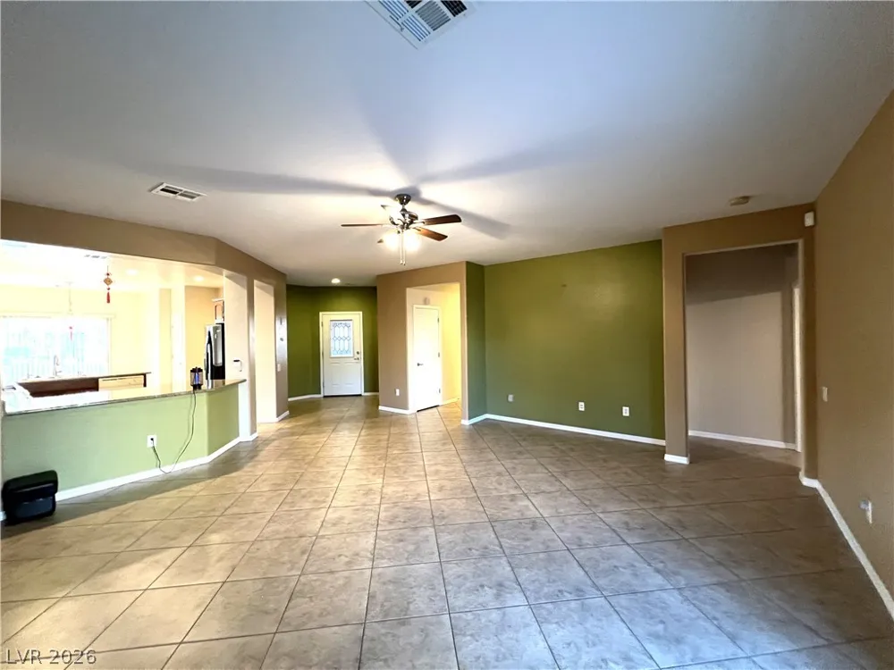 4205 Gliding Gulls Avenue North Las Vegas, NV 89084