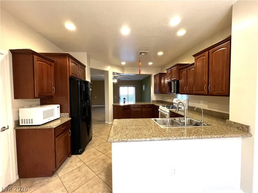 4205 Gliding Gulls Avenue North Las Vegas, NV 89084