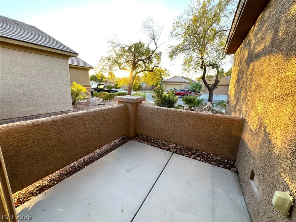 4205 Gliding Gulls Avenue North Las Vegas, NV 89084