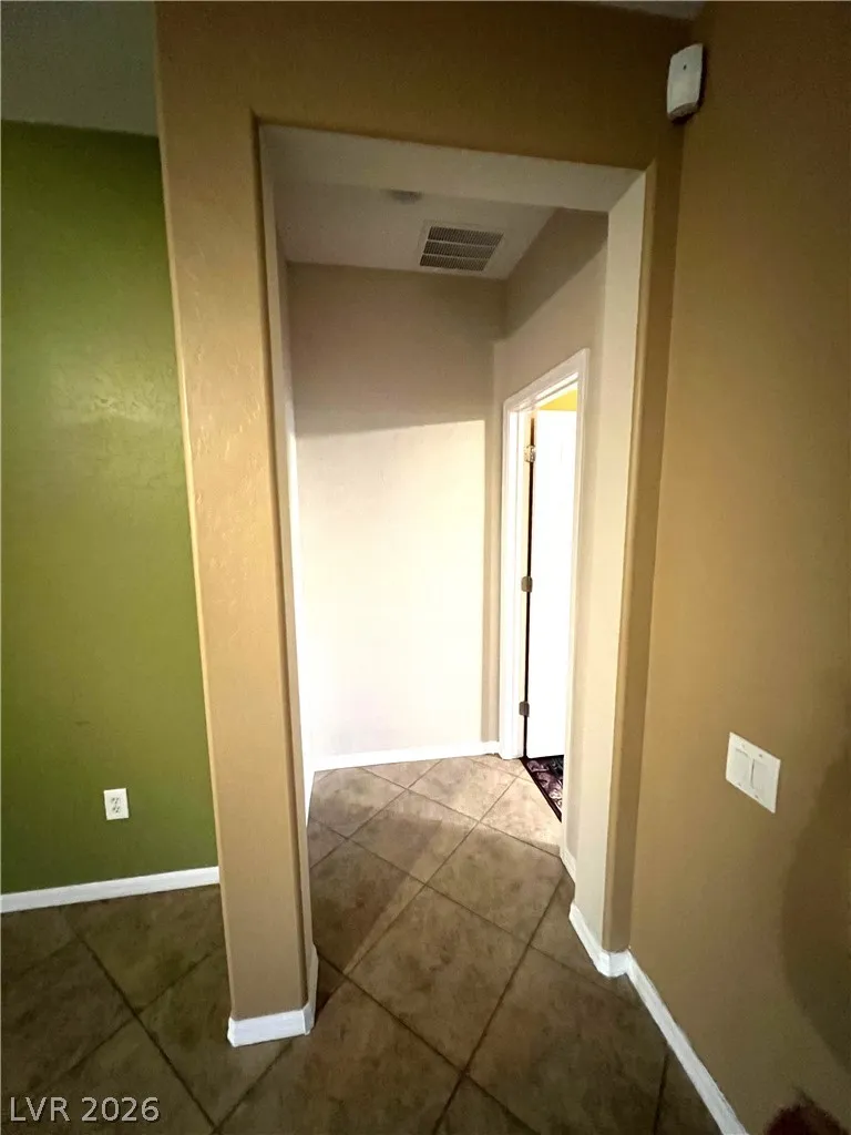 4205 Gliding Gulls Avenue North Las Vegas, NV 89084
