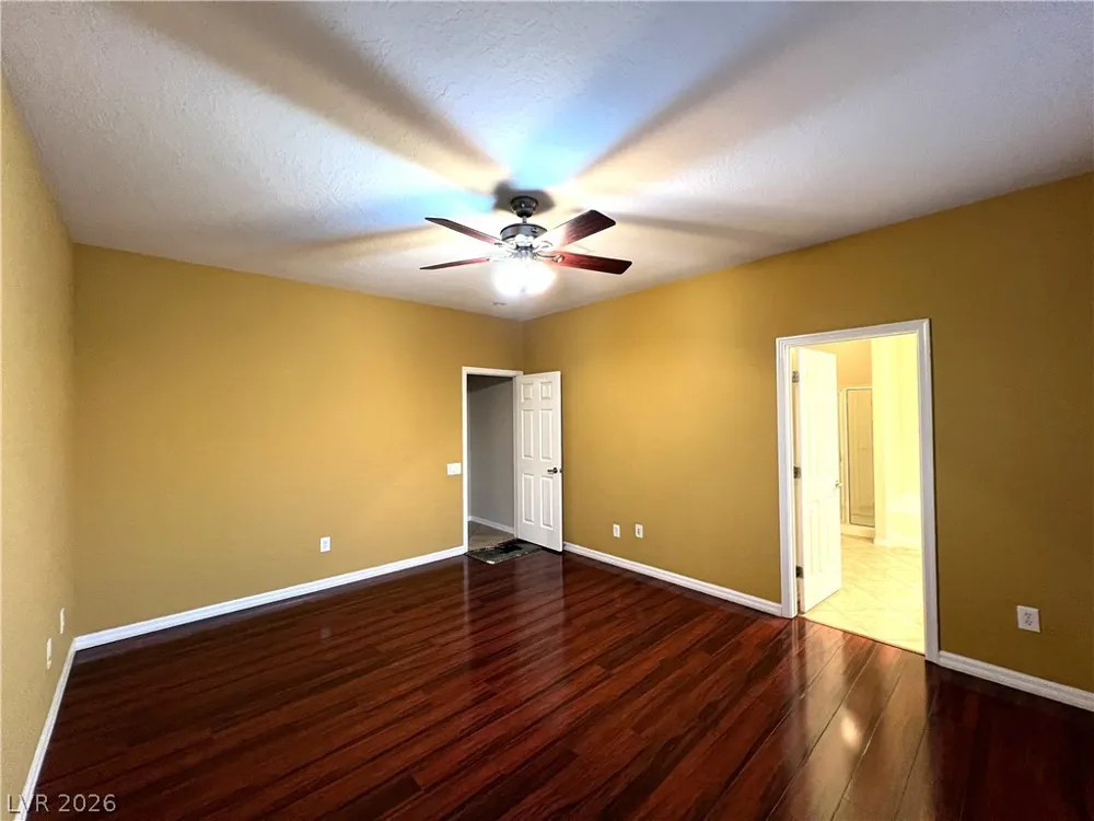 4205 Gliding Gulls Avenue North Las Vegas, NV 89084