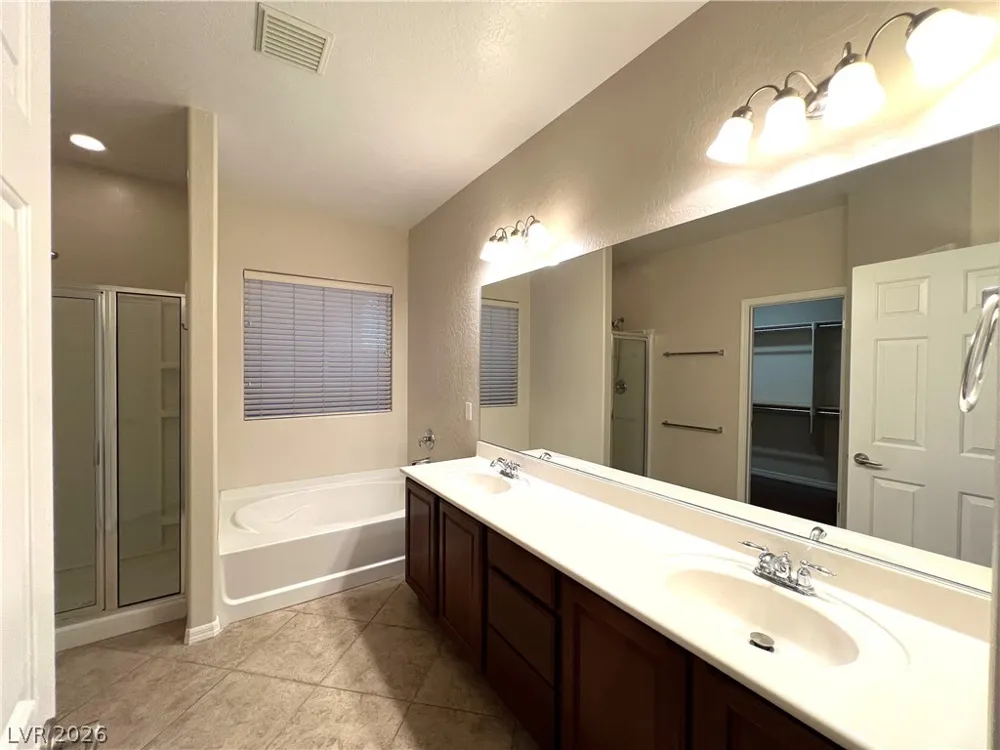 4205 Gliding Gulls Avenue North Las Vegas, NV 89084