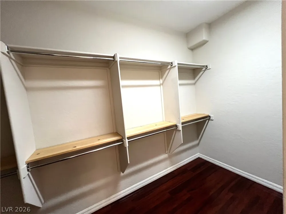 4205 Gliding Gulls Avenue North Las Vegas, NV 89084