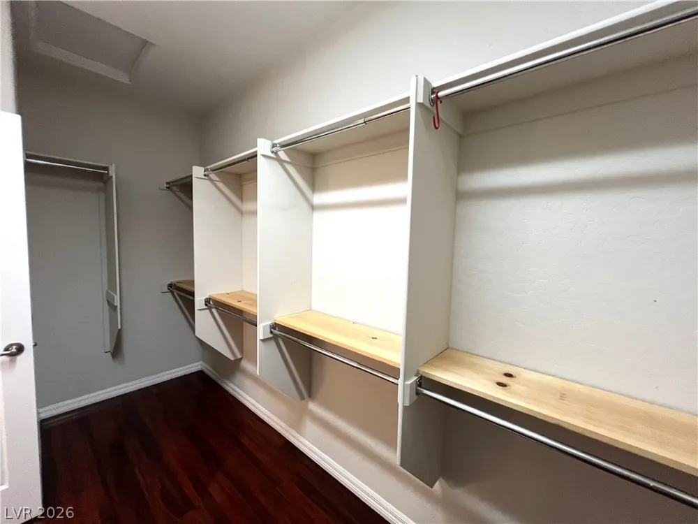 4205 Gliding Gulls Avenue North Las Vegas, NV 89084