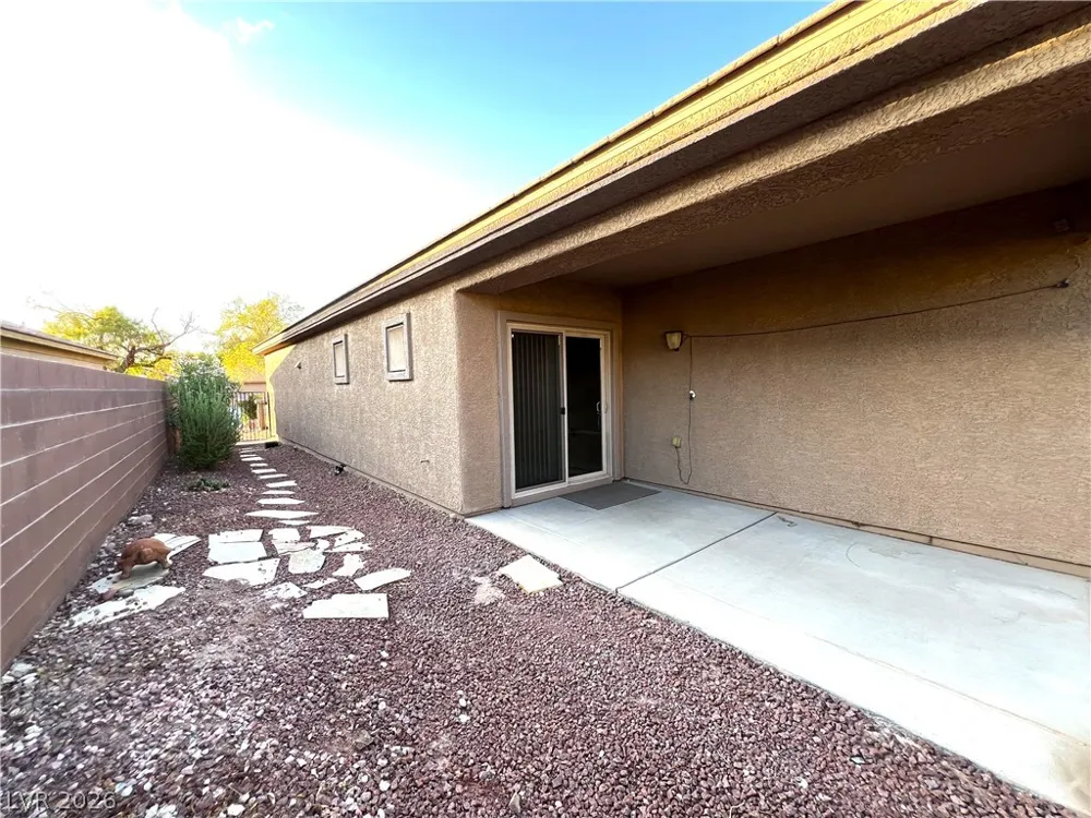 4205 Gliding Gulls Avenue North Las Vegas, NV 89084