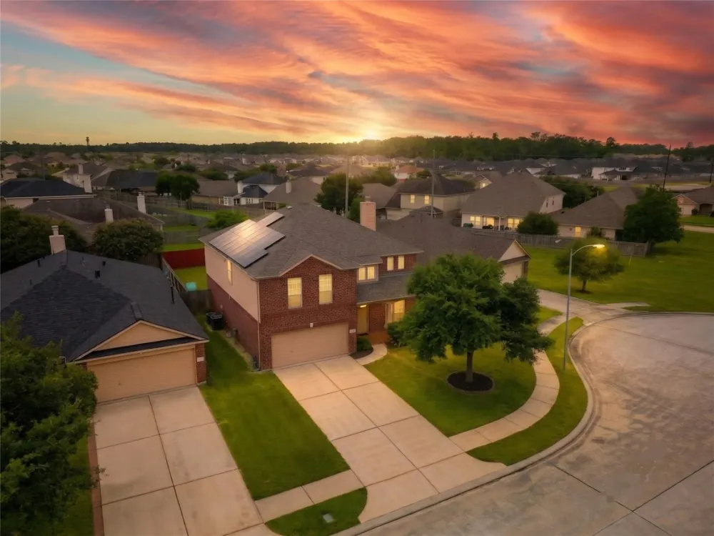 8711 Sandusky Court Tomball, TX 77375