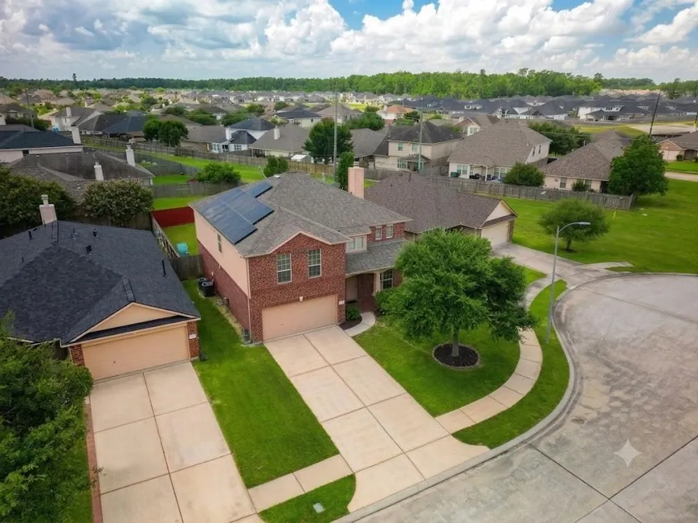 8711 Sandusky Court Tomball, TX 77375