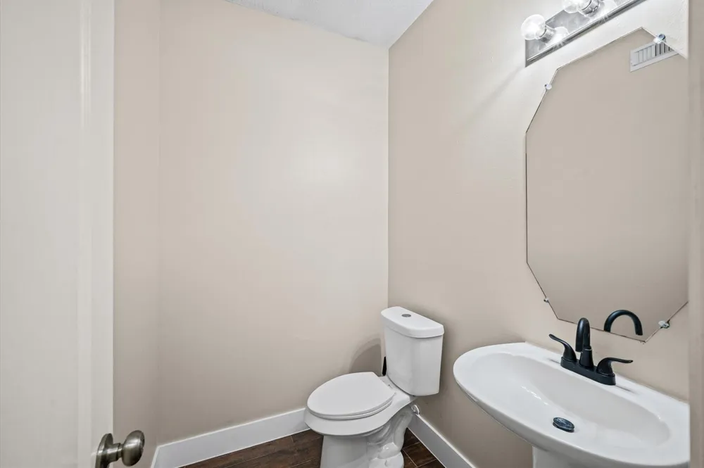 8711 Sandusky Court Tomball, TX 77375