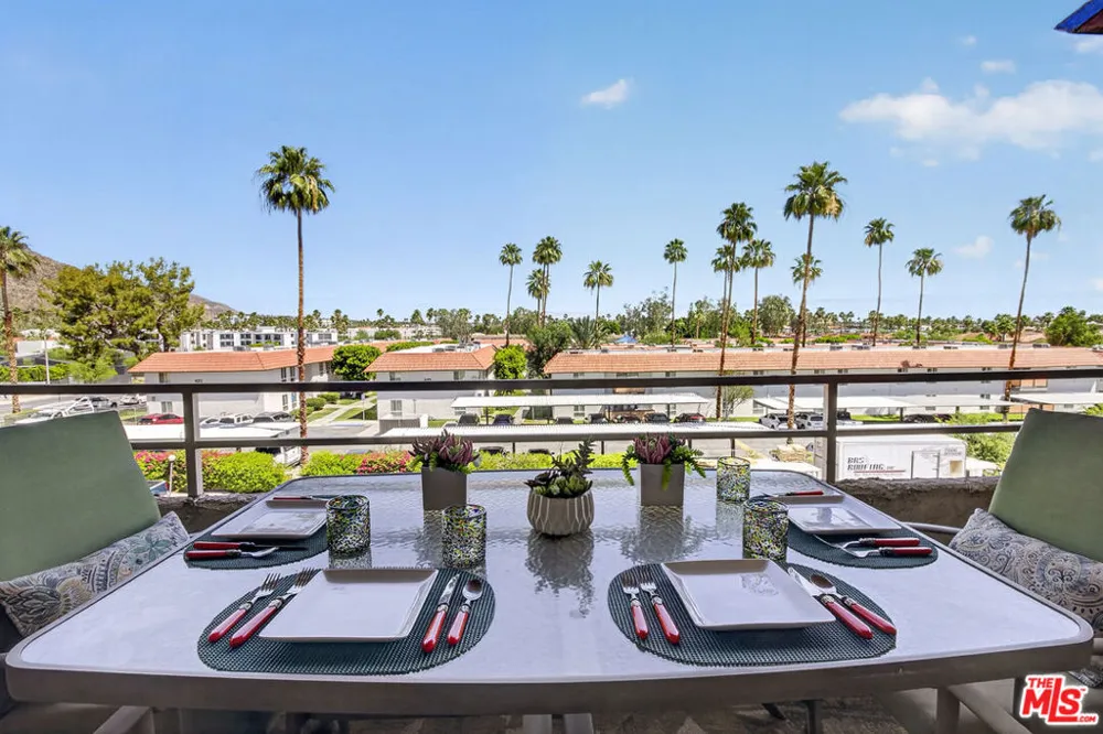 470 S Calle Encilia #B13 Palm Springs, CA 92262
