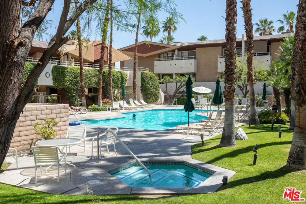 470 S Calle Encilia #B13 Palm Springs, CA 92262