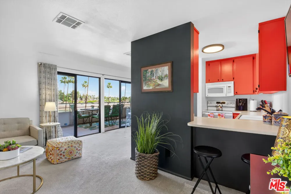 470 S Calle Encilia #B13 Palm Springs, CA 92262