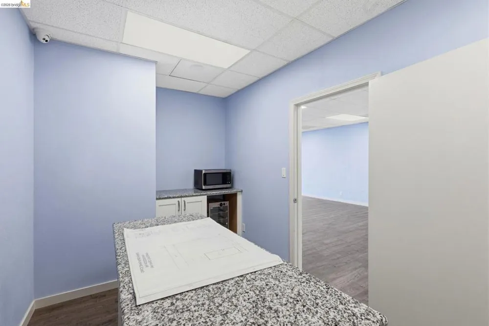 869 Woodside Way San Mateo, CA 94401