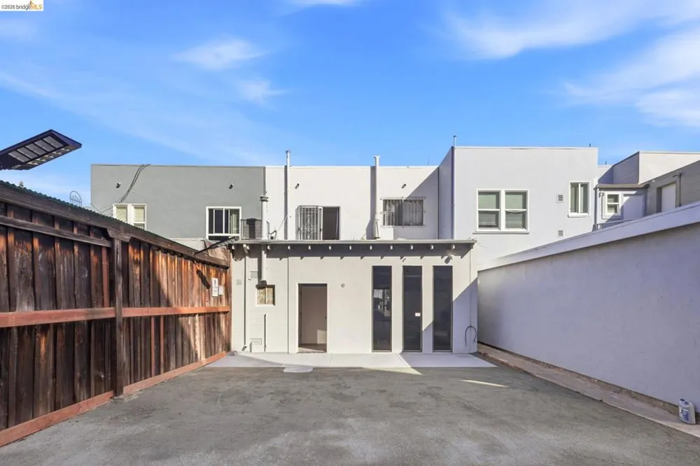 869 Woodside Way San Mateo, CA 94401