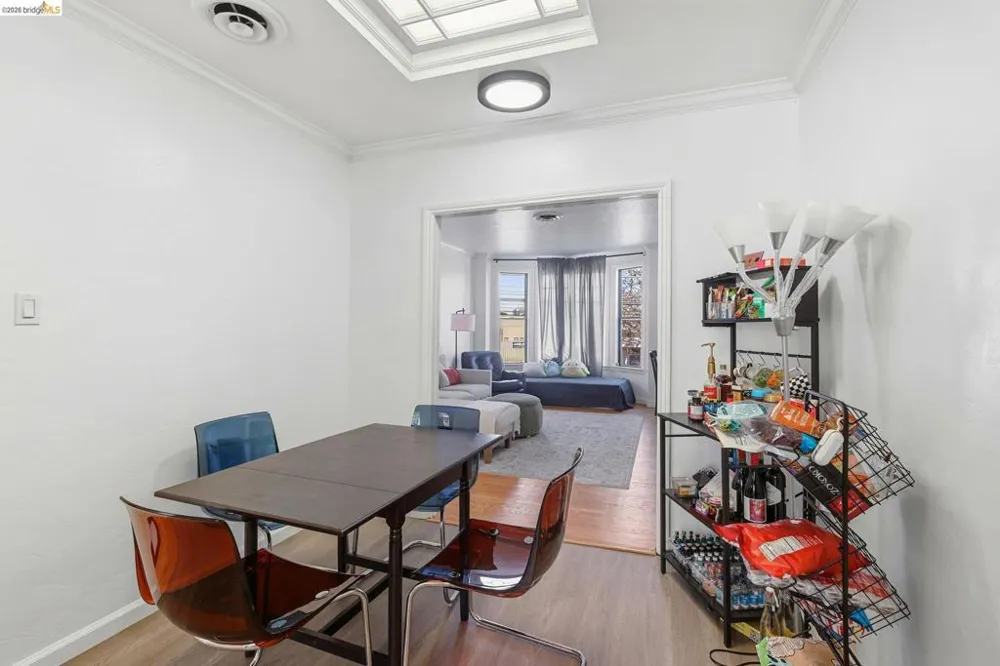869 Woodside Way San Mateo, CA 94401