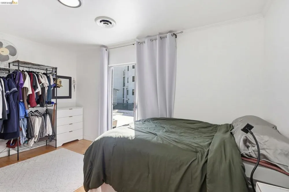 869 Woodside Way San Mateo, CA 94401