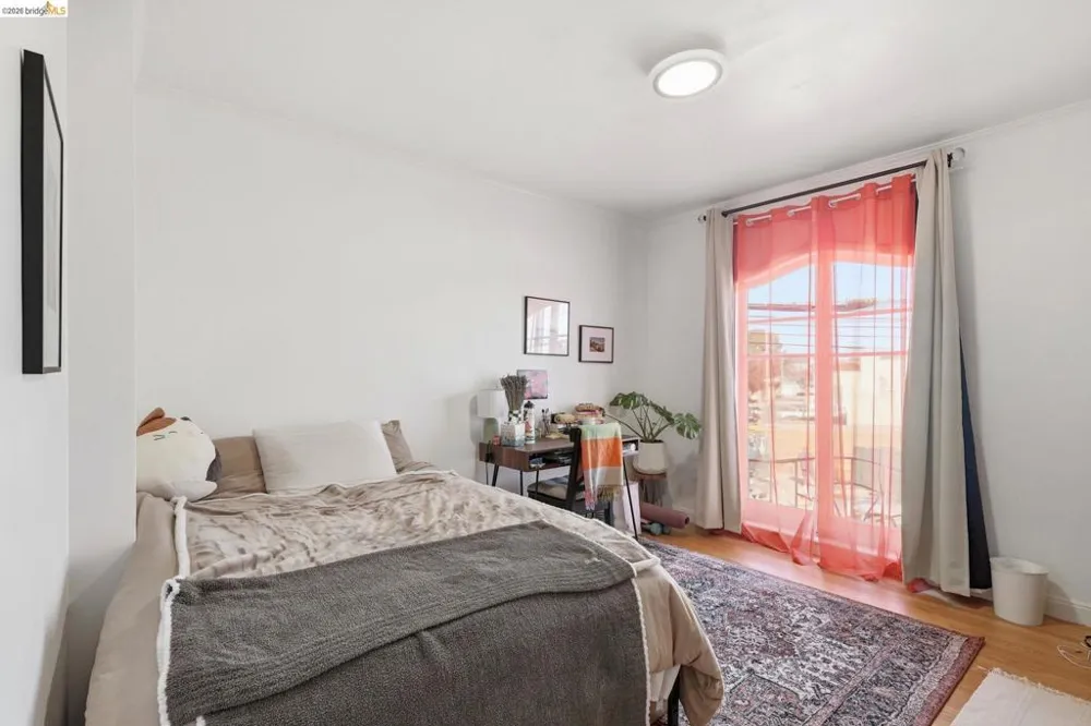 869 Woodside Way San Mateo, CA 94401