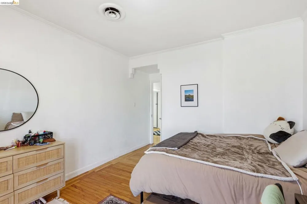869 Woodside Way San Mateo, CA 94401