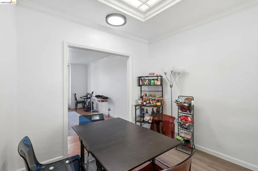 869 Woodside Way San Mateo, CA 94401