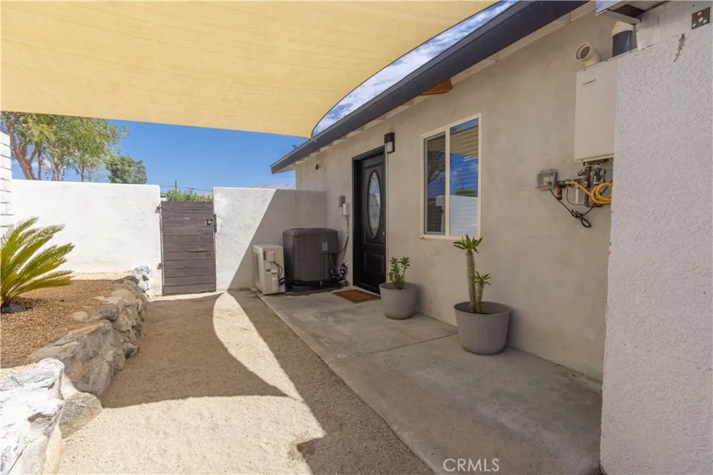 66055 Estrella Desert Hot Springs, CA 92240