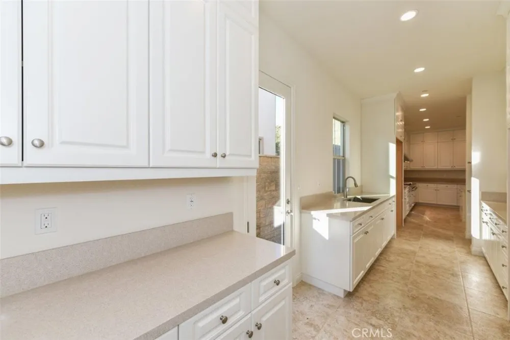5627 Heritage Oak Dr Lake Forest, CA 92679