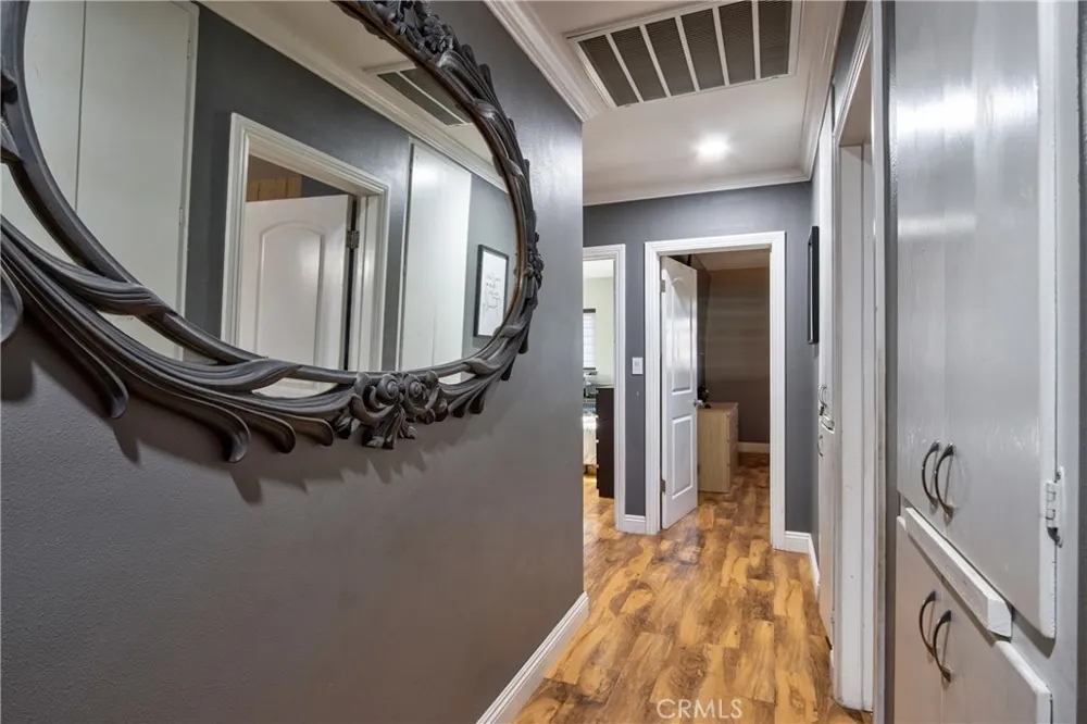 910 W Granada Court Ontario, CA 91762