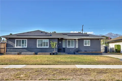 910 W Granada Court