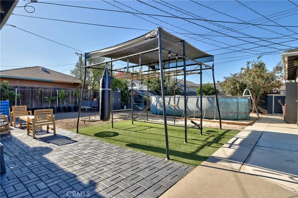 910 W Granada Court Ontario, CA 91762